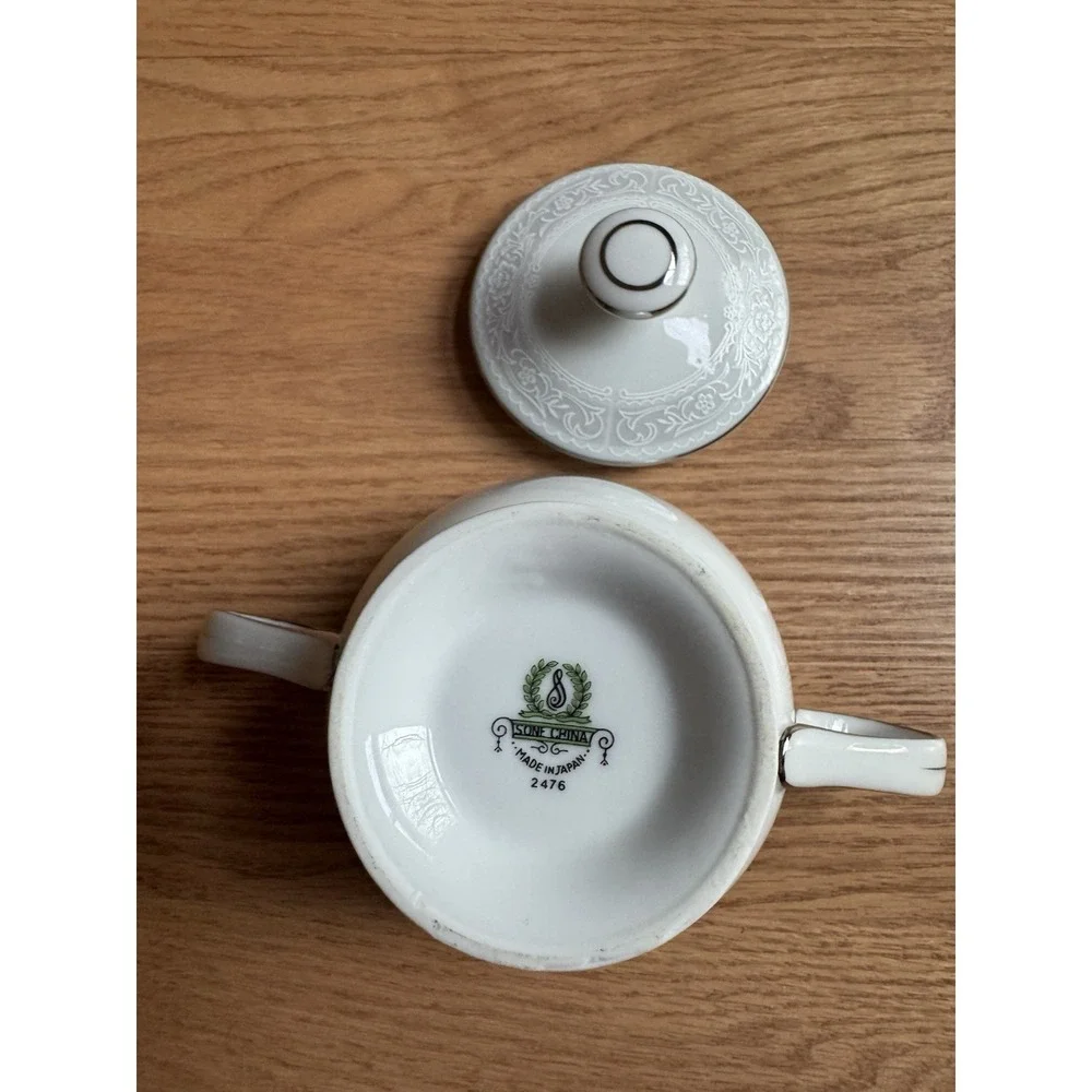 Vintage Sone China Japan 2476 Stream Covered Sugar Bowl - Pristine Platinum Trim